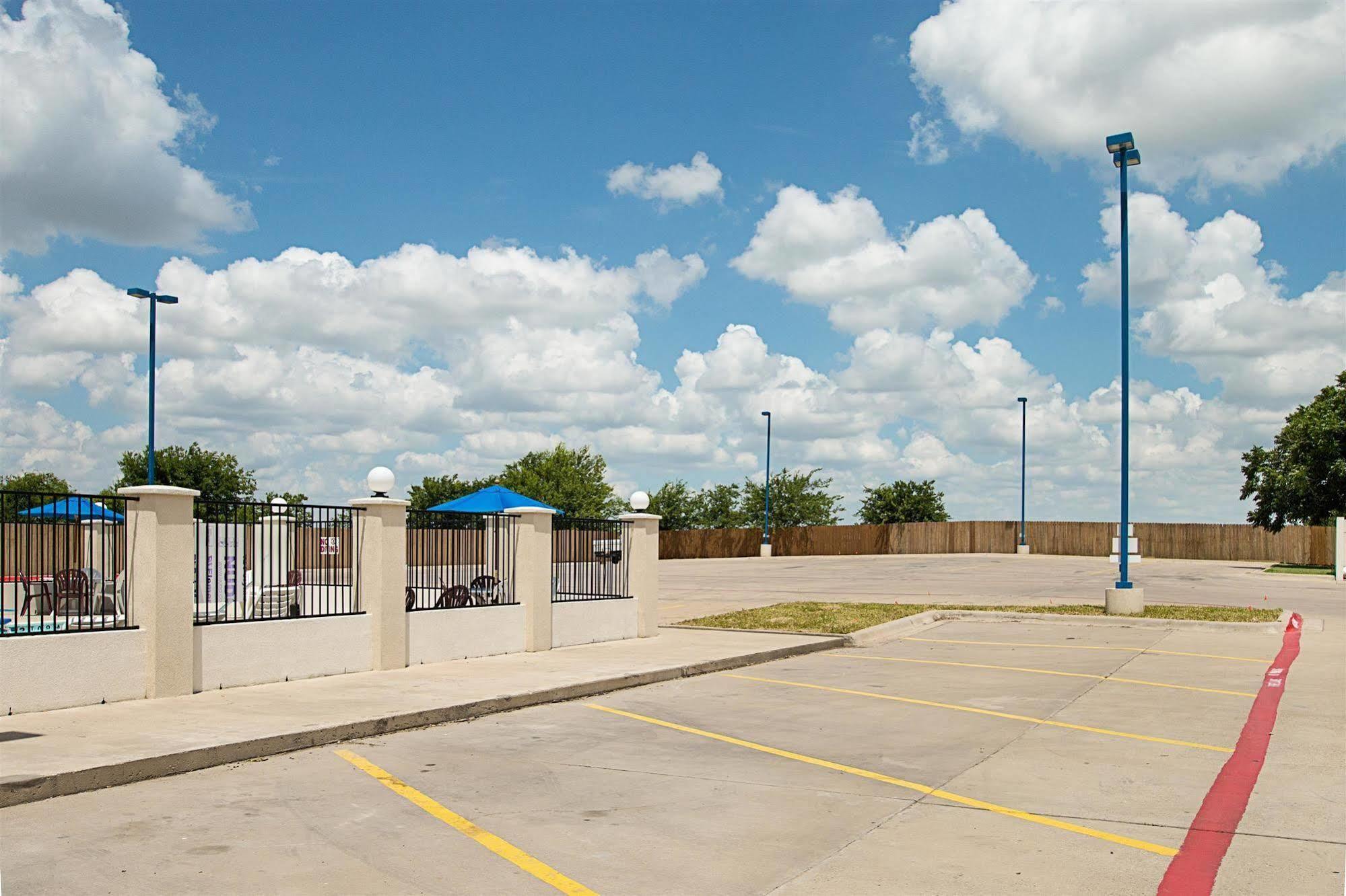 Motel 6-Cleburne, Tx エクステリア 写真